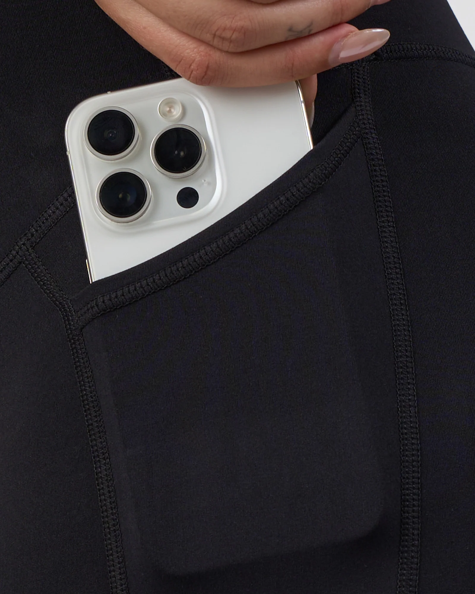 Elixir Ultra High-Rise Maternity 6" Short Pockets - Black - Image 7