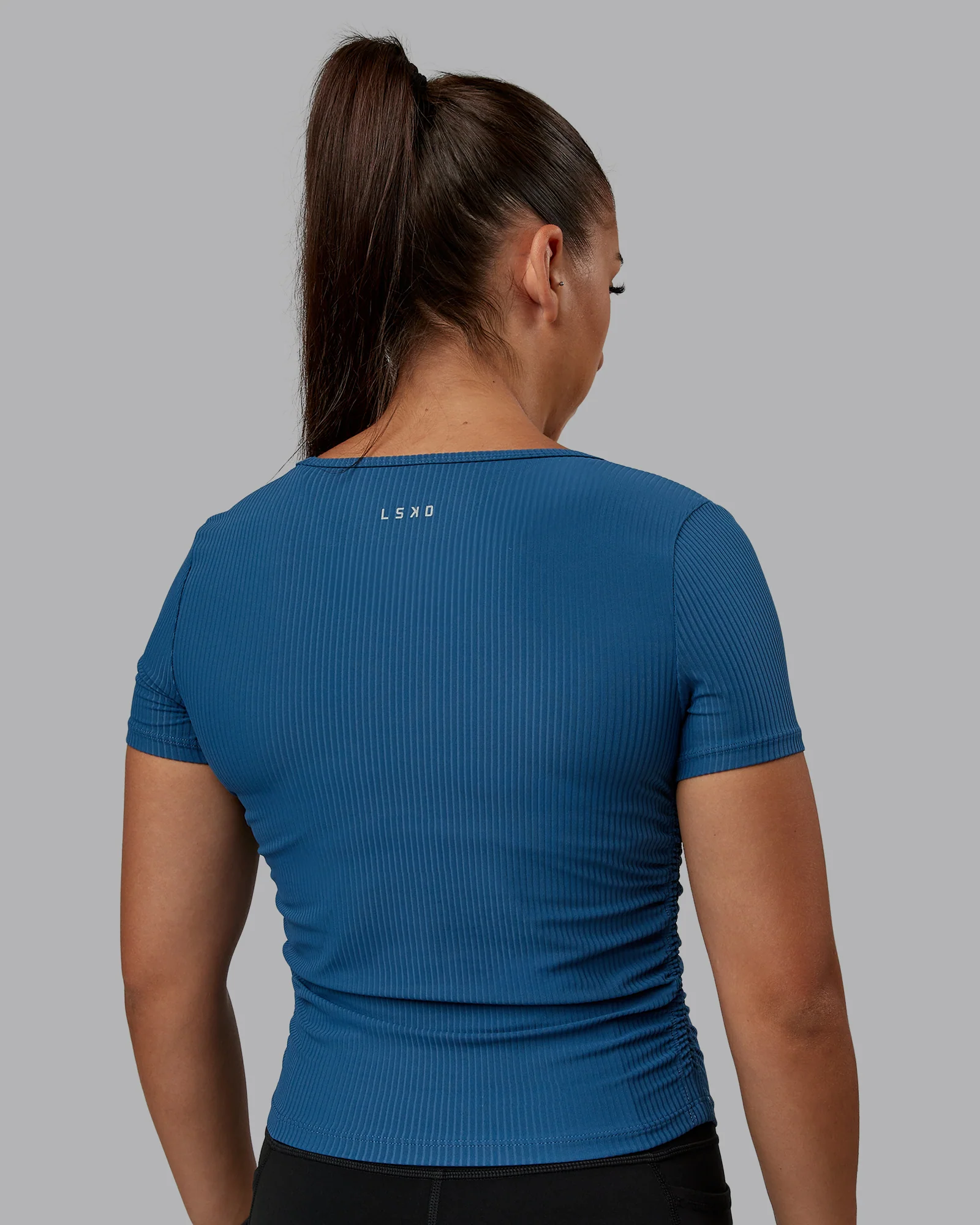 Ignite Ribbed Scrunch Side Cropped Tee - Indigo - Image 3