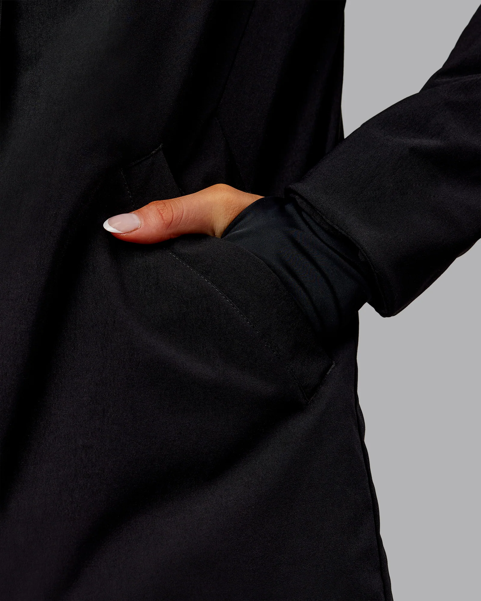 Auxiliary 2.0 Longline Jacket - Black - Image 10