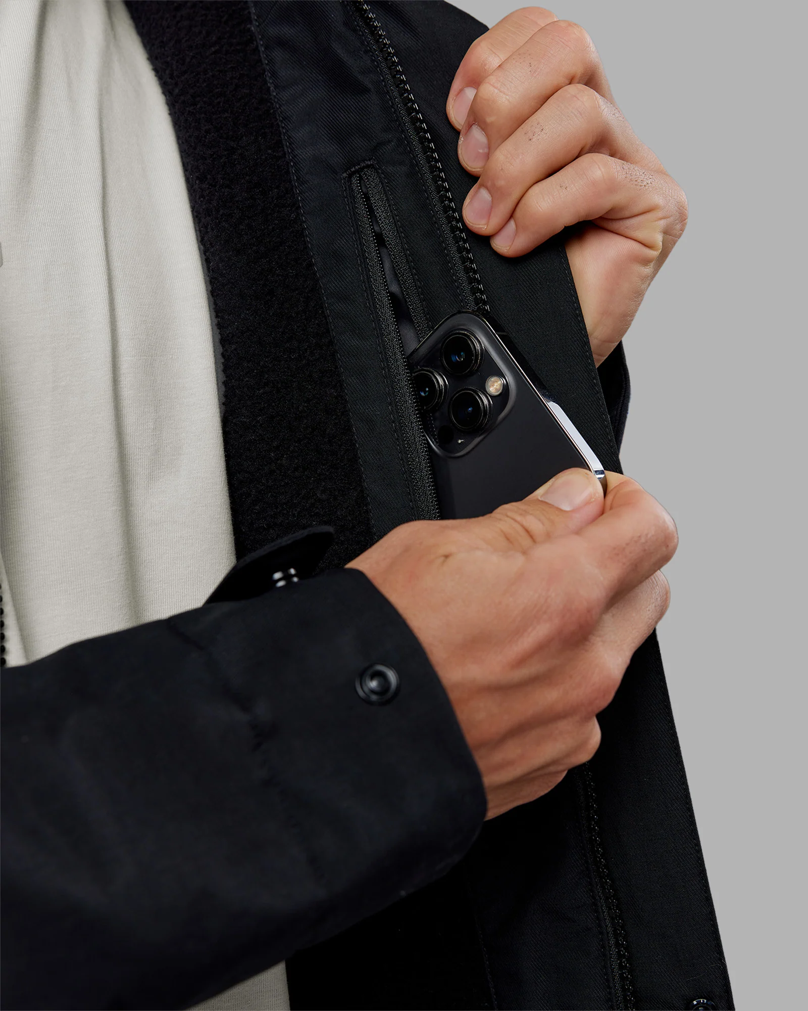 Marshall 2.0 Jacket - Black - Image 9