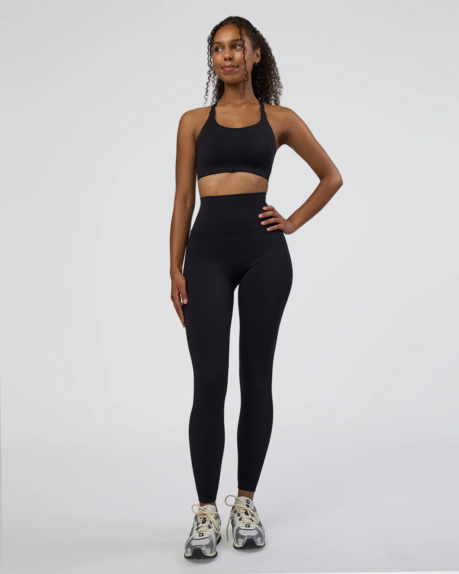 Twist Sports Bra D/DD/E - Black - Image 3